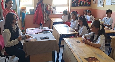 Elif Asya Aydın'dan İmza Günü