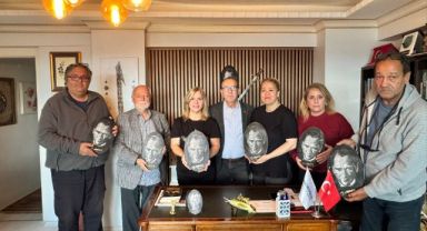 Burhan Makıroğlu'dan Anlamlı 29 Ekim Kutlaması