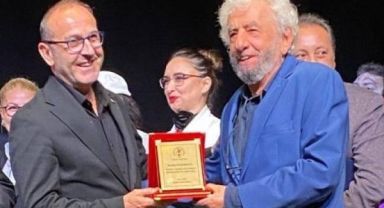 Hayırsever İş İnsanı Burhan Makıroğlu'na